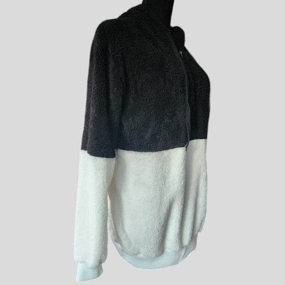 NWT FORGOTTEN GRACE Sherpa hoodie pullover Size LG - Picture 3 of 5